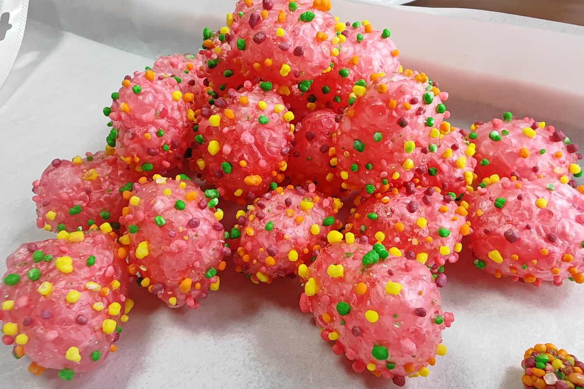 Candy loaded on freeze dryer trays for small batch testing