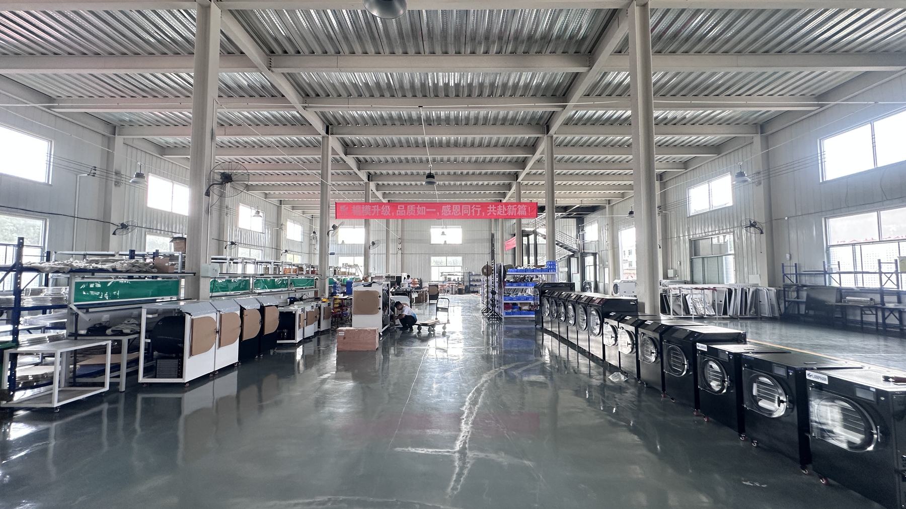Lanphan freeze dryer factory lineup with HFD models in the workshop